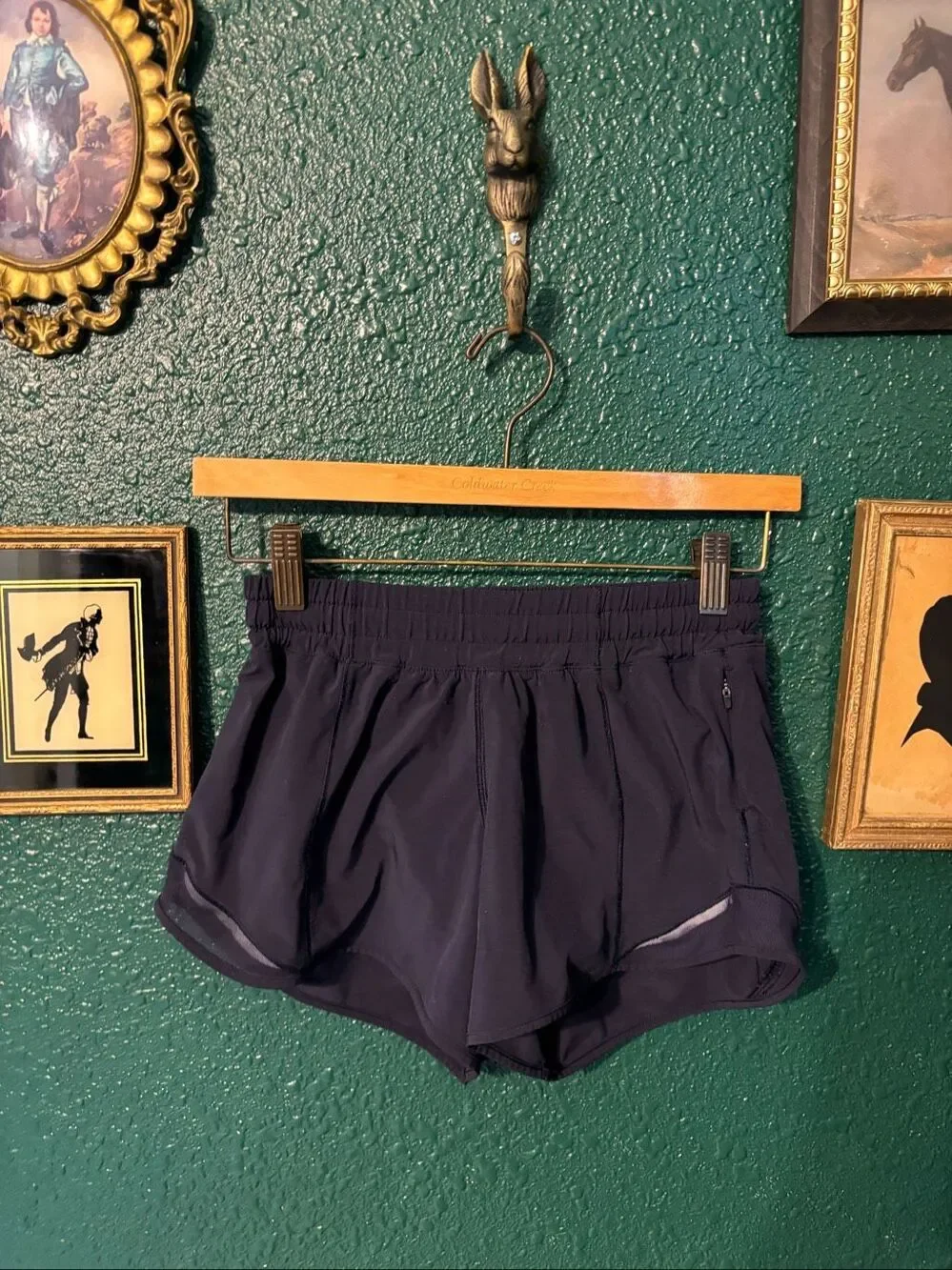 Lululemon Dark Blue Low Rise Hotty Hot 4” Sz 2